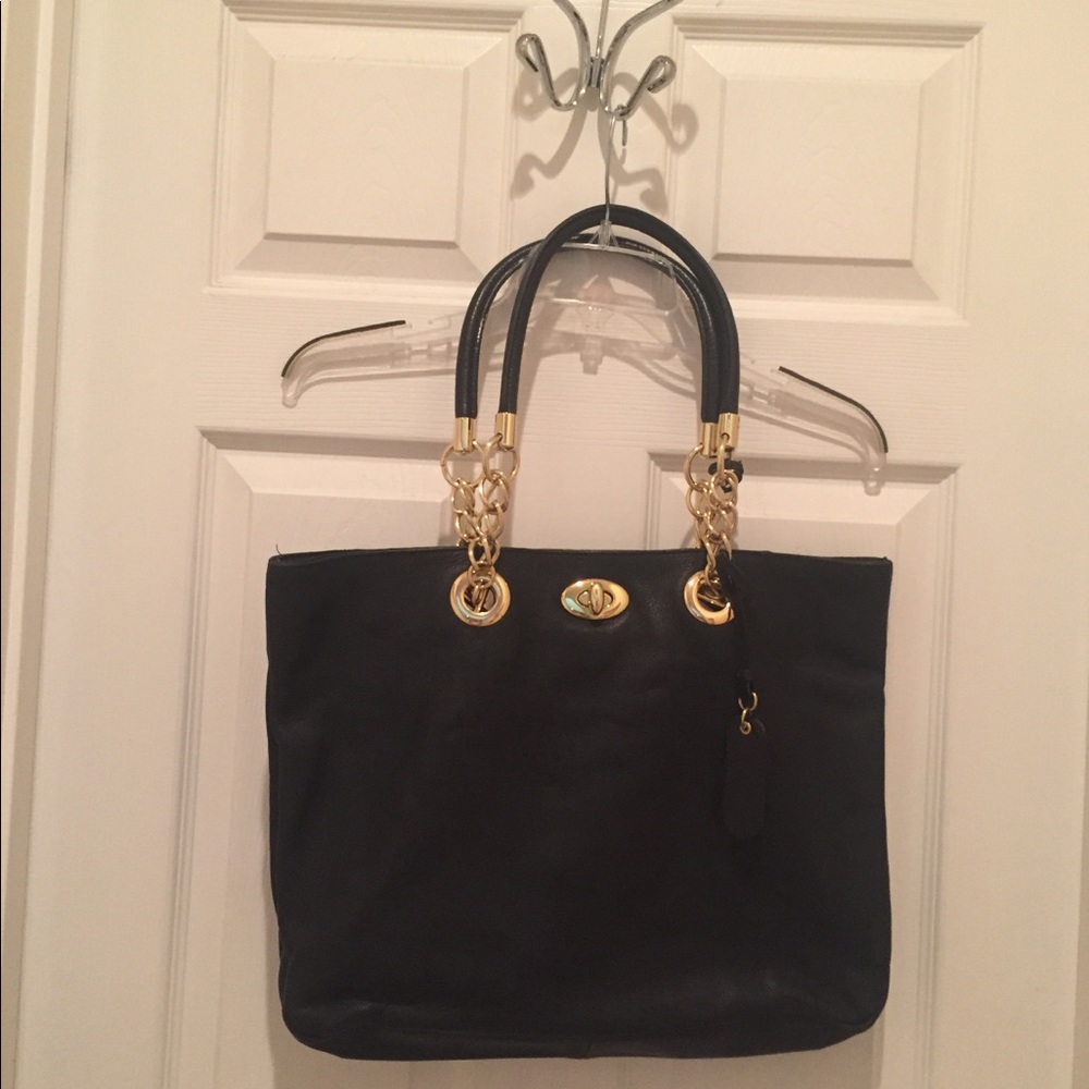 Cynthia Rowley Black Leather Shoulder bag/ Purse
